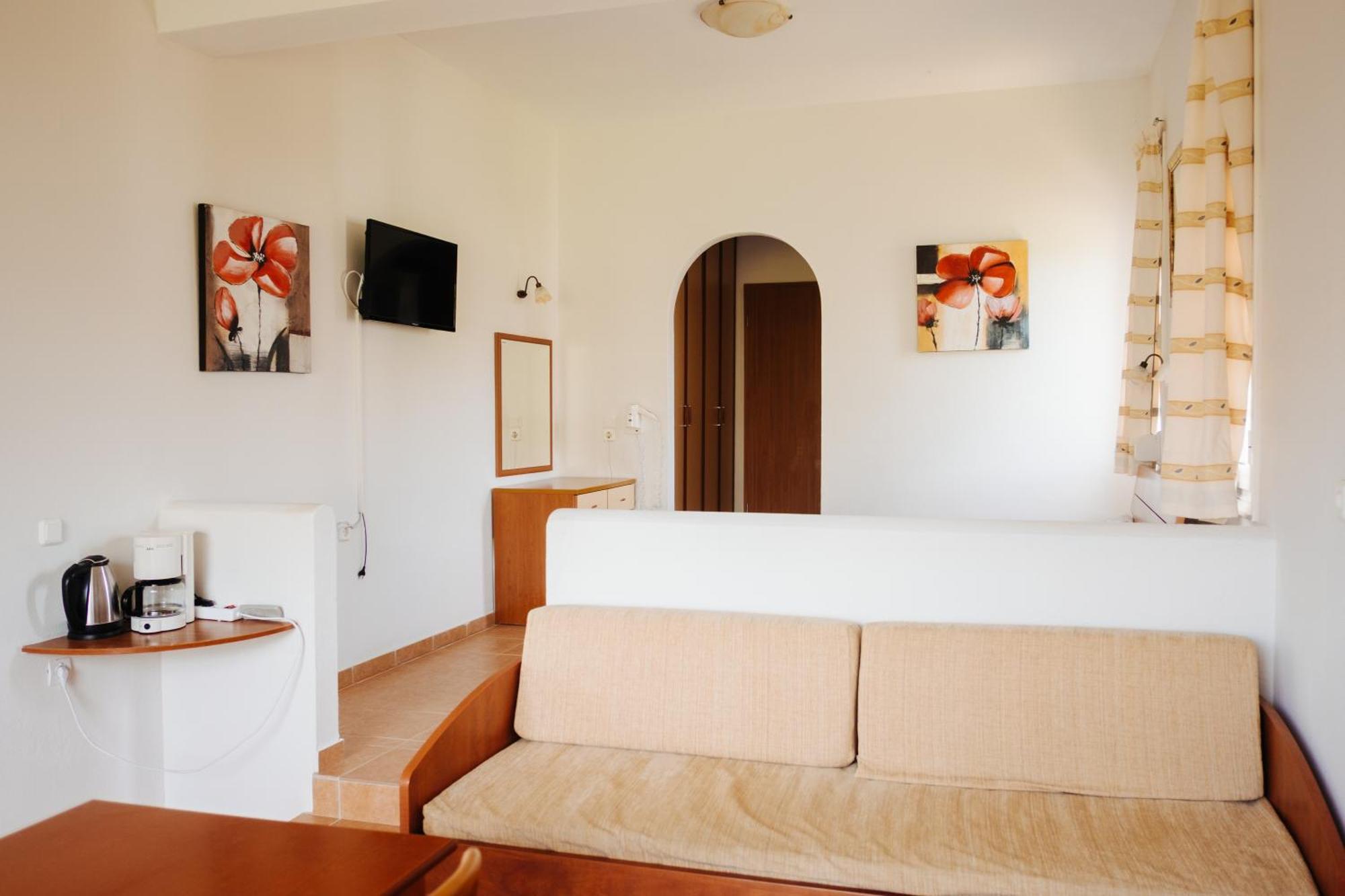 Finikas Apartments 플라키아스 외부 사진